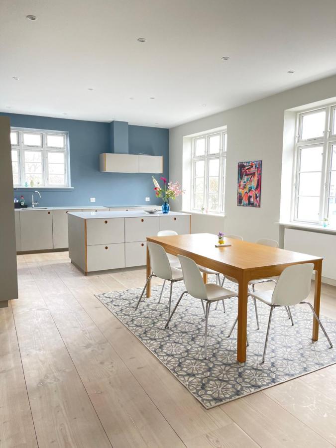 Aday - 4 Bedroom - Modern Living Apartment - オールボー エクステリア 写真