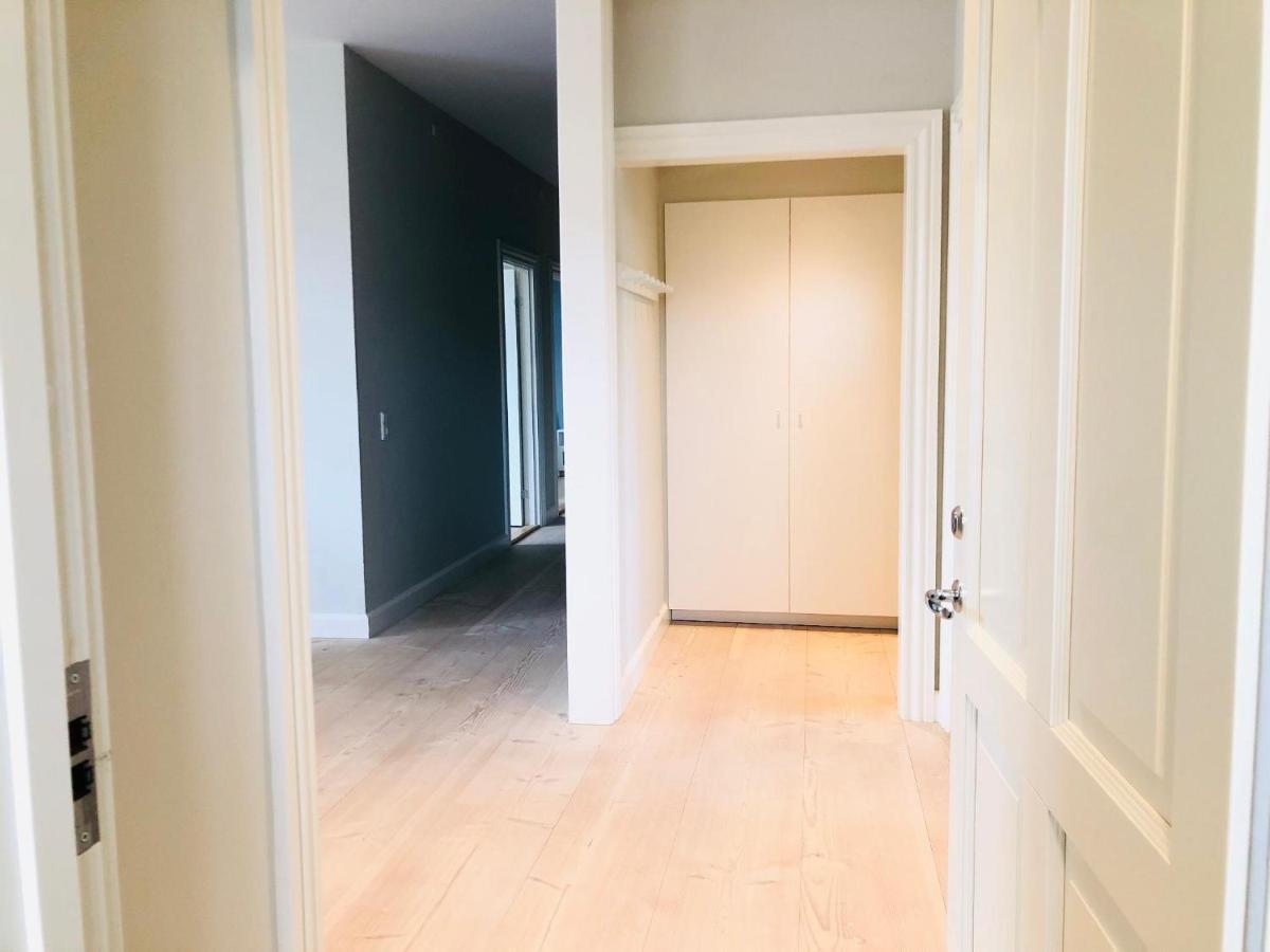 Aday - 4 Bedroom - Modern Living Apartment - オールボー エクステリア 写真